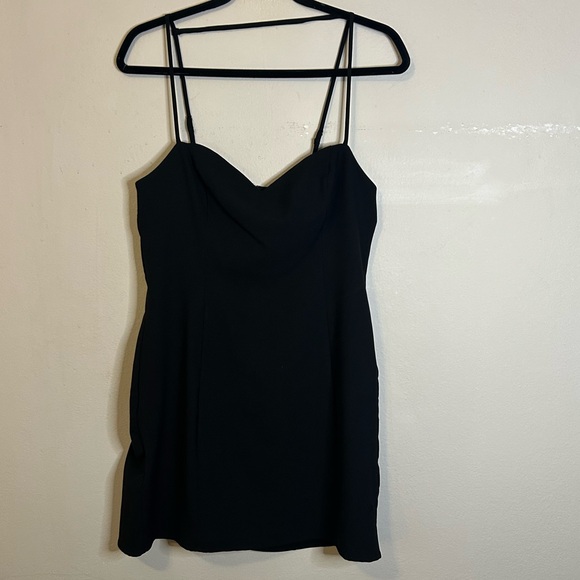 Abercrombie & Fitch Dresses & Skirts - Abercrombie & Fitch Black Mini Dress